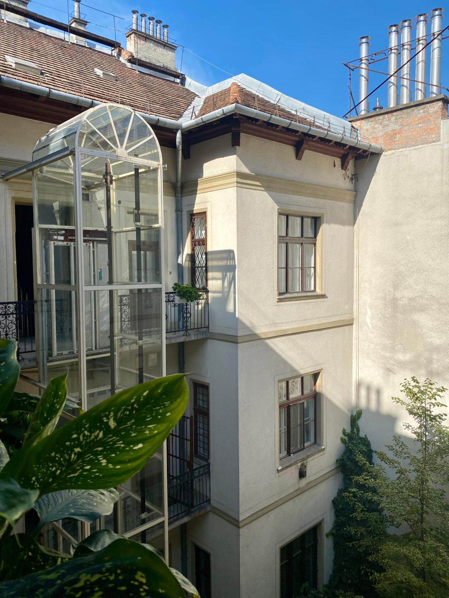 Astoria Apartamento Budapeste Exterior foto