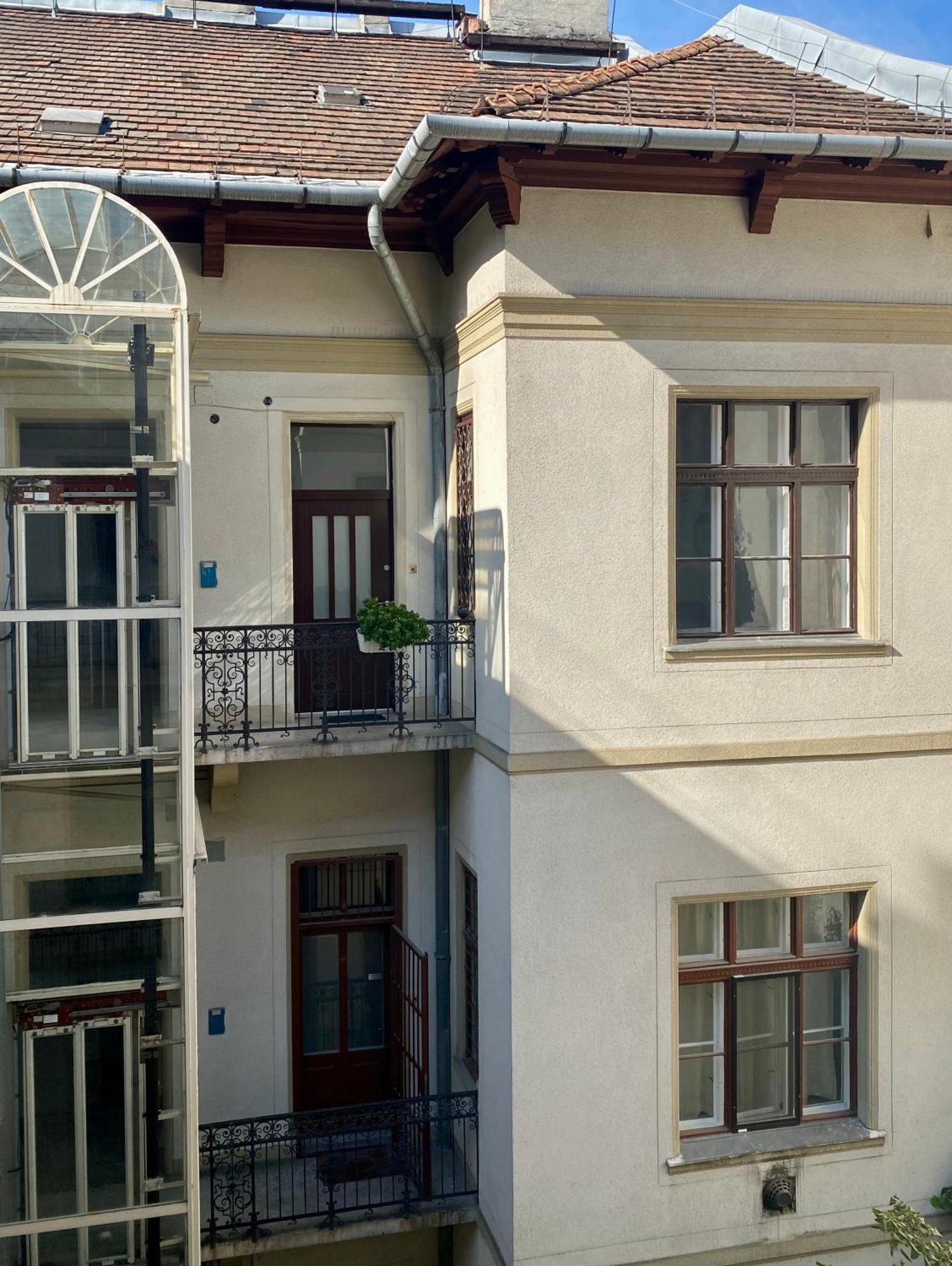 Astoria Apartamento Budapeste Exterior foto